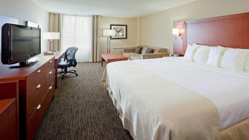 Holiday Inn Oakville Centre By Ihg Екстер'єр фото