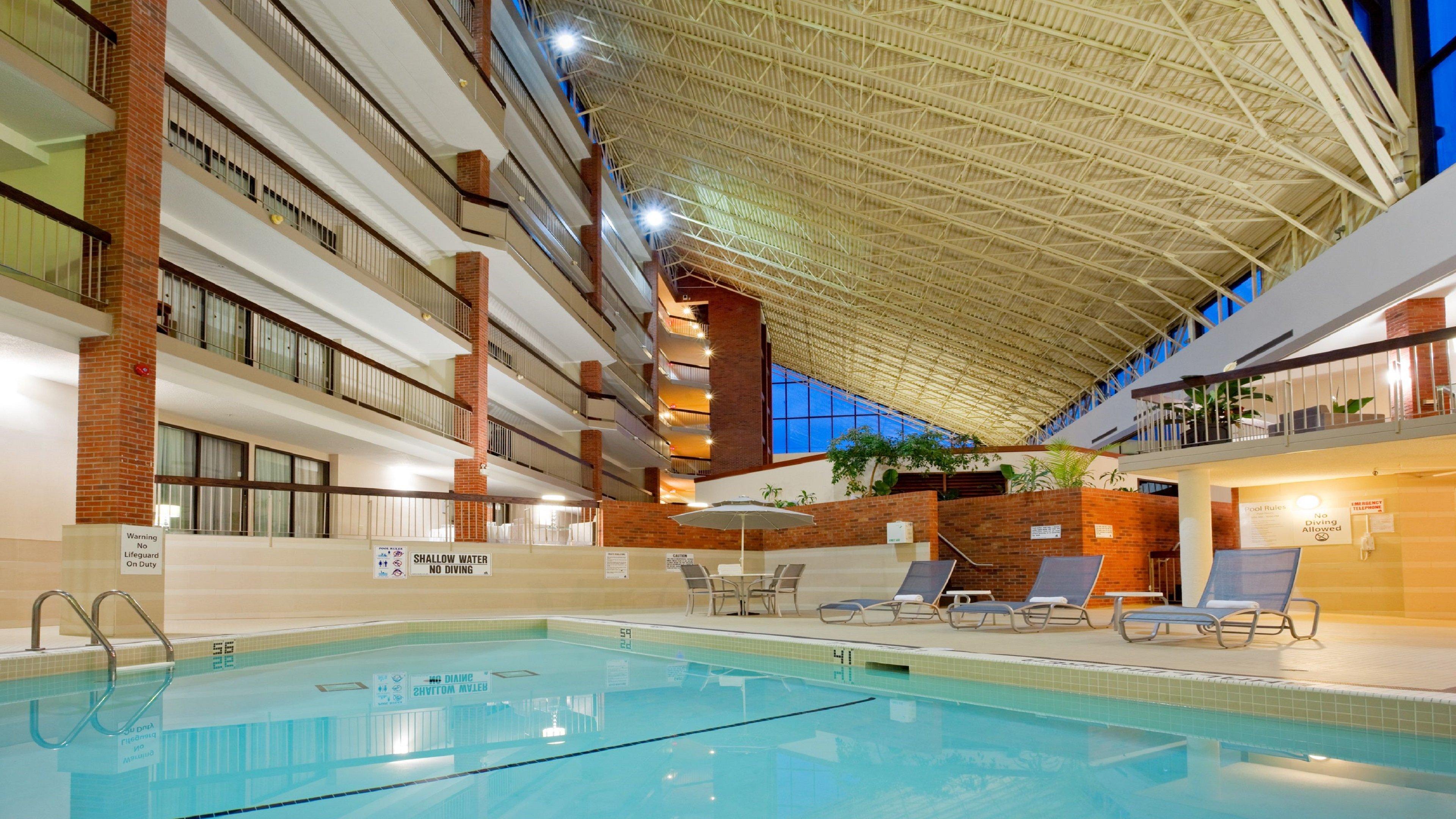 Holiday Inn Oakville Centre By Ihg Екстер'єр фото