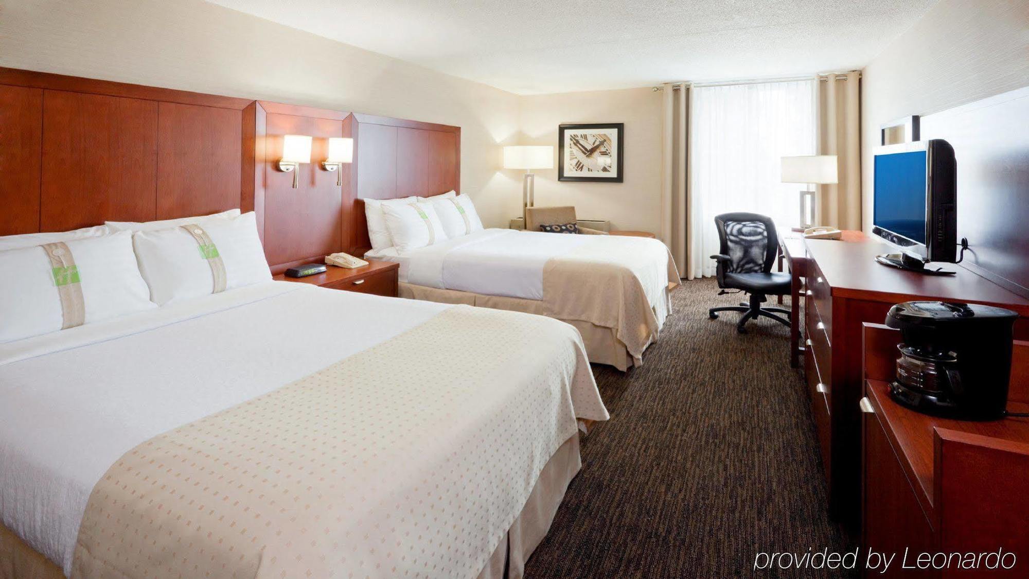 Holiday Inn Oakville Centre By Ihg Екстер'єр фото